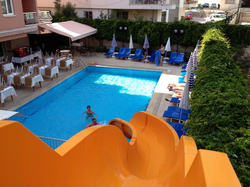 Lara Dinc Otel