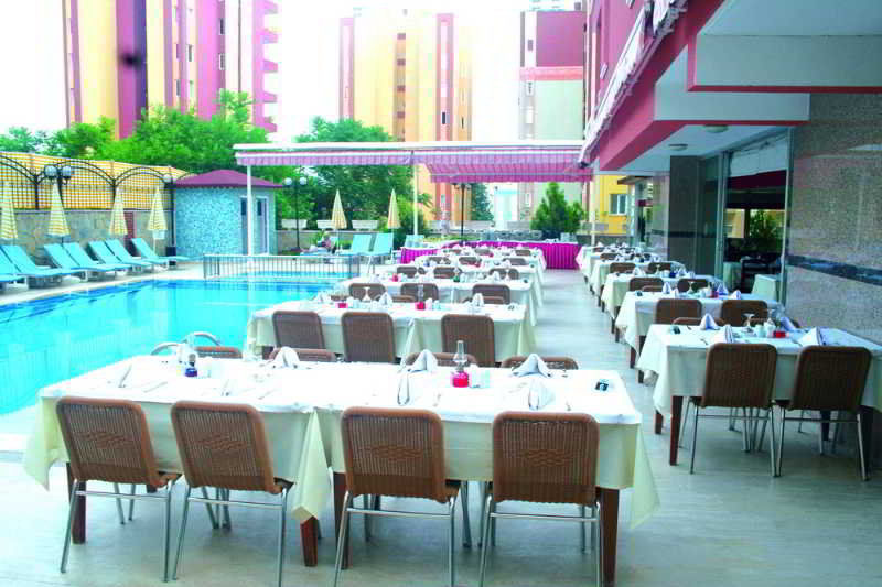 Lara Dinc Otel 3*